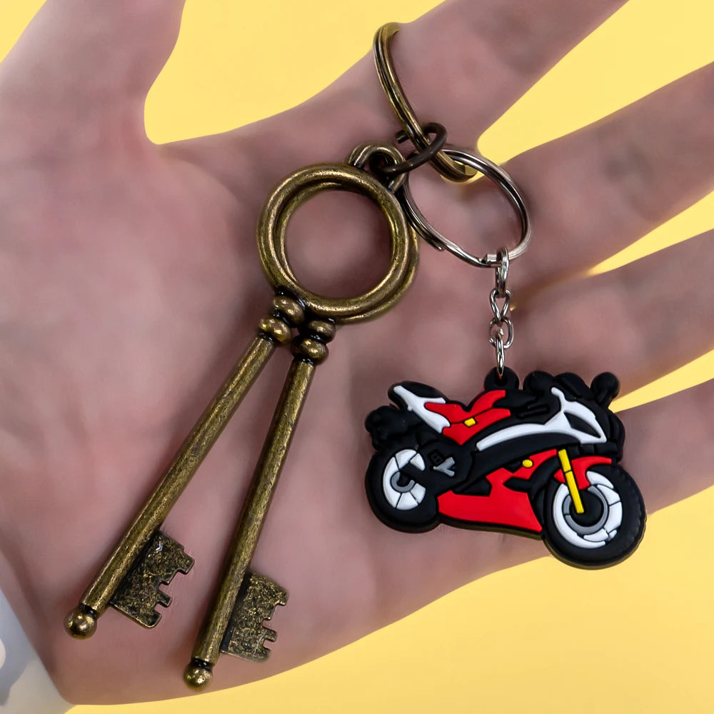 Schlüsselanhänger mit Motorrad-Motiv